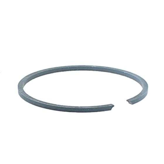 Pierścień tłokowy w grupie Części Zamienne / Części zamienne Nożyce do żywopłotu / Części zamienne Husqvarna 322HD60 w GPLSHOP (5051558-02)