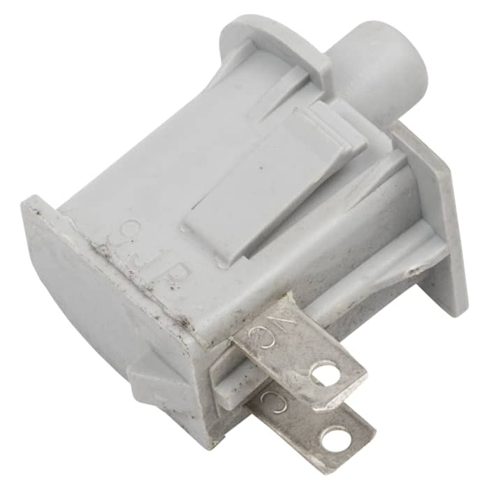 Przełącznik siedzenia w grupie Części Zamienne / Części zamienne Jonsered Kosiarki samojezdne / Części zamienne Jonsered FR 2113 MA w GPLSHOP (5069096-01)