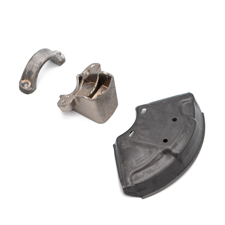 Osłona tarczy z adapterem, 200 mm w grupie Części Zamienne / Części zamienne Wykaszarki / Części zamienne Husqvarna 545RX/T/Autotune w GPLSHOP (5373109-03)