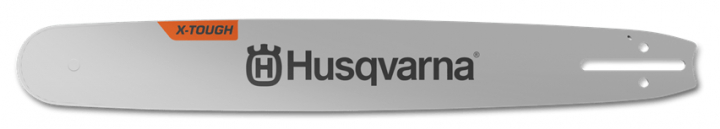 Husqvarna X-Tough metalowe ostrze z logo i otworem do mocowania. Długa, wąska konstrukcja do pił łańcuchowych.