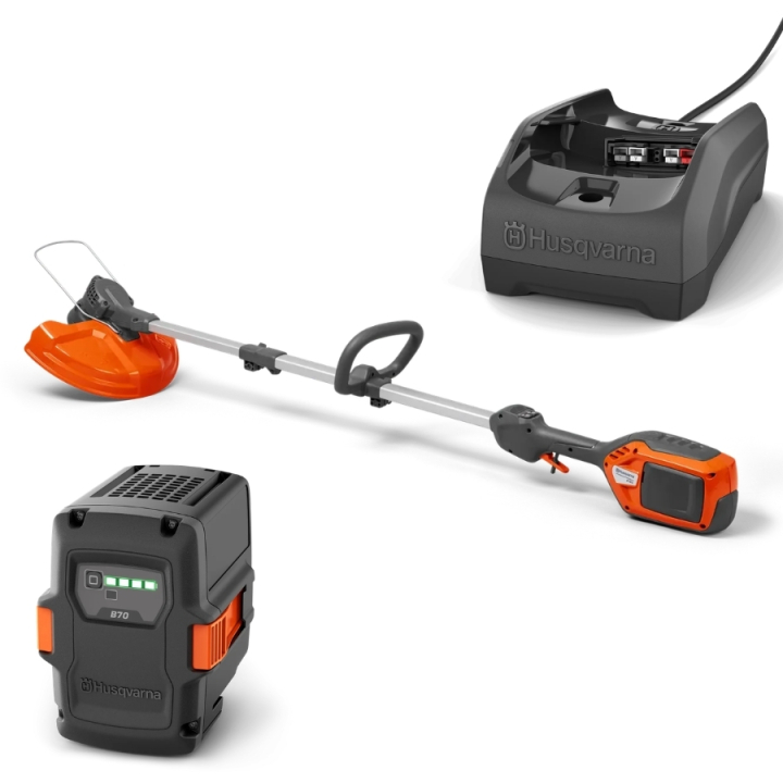 Husqvarna 215iL Tri-Cut Podkaszarki Akumulatorowa + B70 & C80 w grupie Produkty do pielęgnacji ogrodów oraz do gospodarki leśnej marki / Husqvarna Wykaszarki & Podkaszarki / Wykaszarki & podkaszarki akumulatorowe w GPLSHOP (9705360-10)