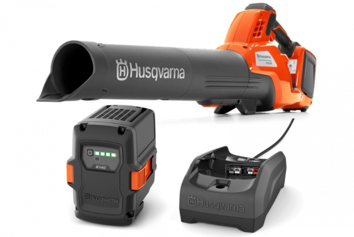 Husqvarna 230iB + B140 & C80 w grupie Produkty do pielęgnacji ogrodów oraz do gospodarki leśnej marki / Husqvarna Dmuchawy / Dmuchawy akumulatorowe w GPLSHOP (9707444-02)
