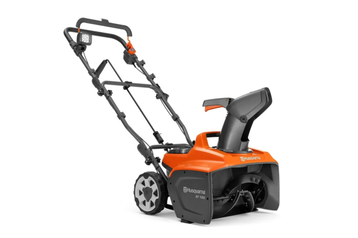 Husqvarna ST 143i Odśnieżarka w grupie Produkty do pielęgnacji ogrodów oraz do gospodarki leśnej marki / Husqvarna Odśnieżarki w GPLSHOP (9707890-01)