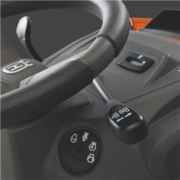 Husqvarna TS 138L Traktor ogrodowy