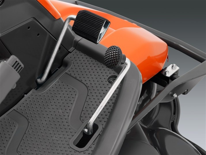 Husqvarna® Rider 213 C