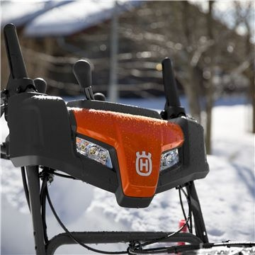 HUSQVARNA ST 330 Odśnieżarka