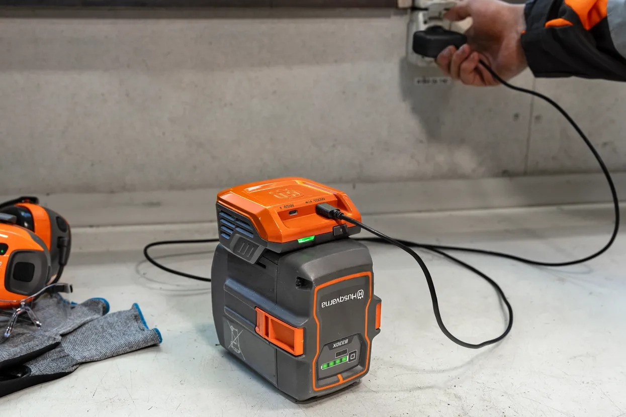 Adapter USB-C Husqvarna USB150X