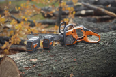 Husqvarna 550i XP® Akumulator pilarka Husqvarna 550i XP® Akumulator pilarka