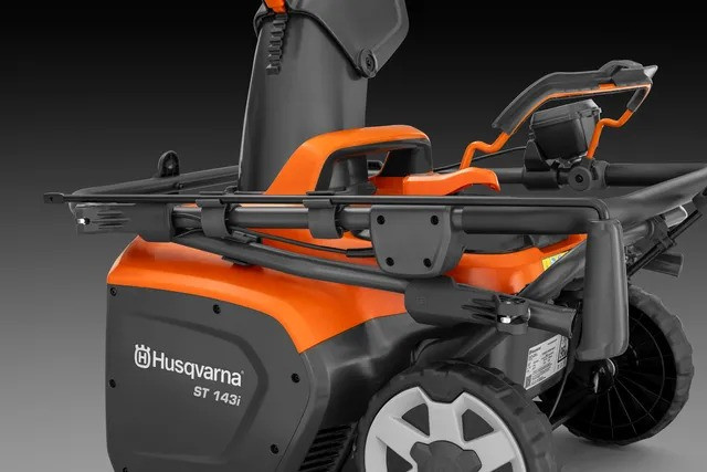 Husqvarna ST 143i Odśnieżarka