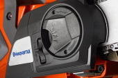 Husqvarna 230i pilarka akumulatorowa z akumulatorem i ładowarką Husqvarna 230i pilarka akumulatorowa z akumulatorem i ładowarką